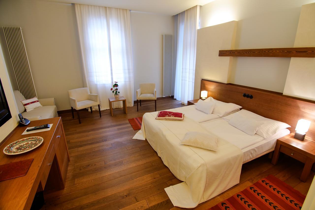 Hotel Pacsirta Sovata Exterior foto
